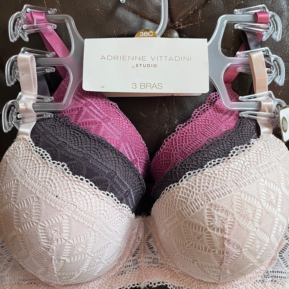 NWT Adrienne Vittadini Lace Bras Set